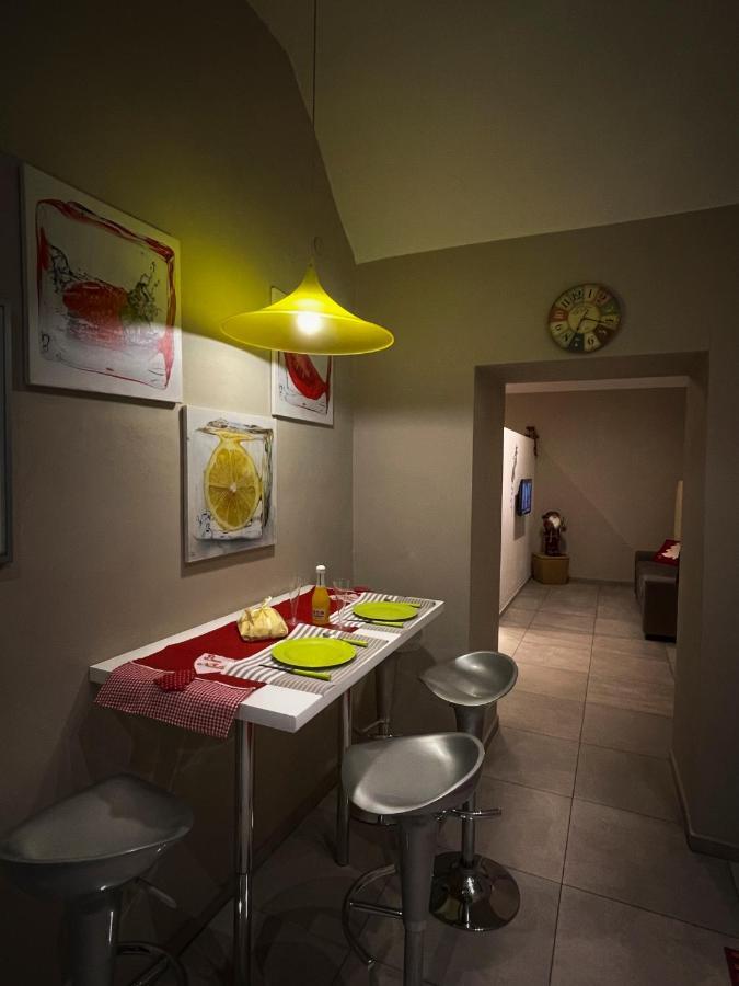 Portamedina House Apartment Наполи Екстериор снимка